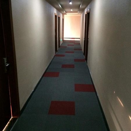 จุนอี้ โฮเทล เจียงซู มหาวิทยาลัยเทคโนโลยีและสารสนเทศนานกิง Hotel ภายนอก รูปภาพ