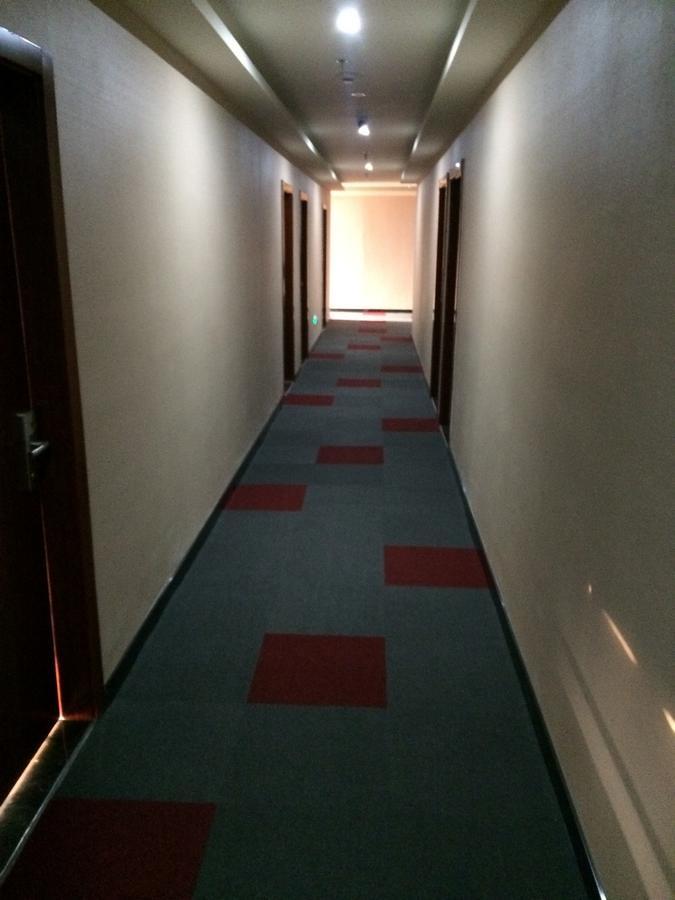 จุนอี้ โฮเทล เจียงซู มหาวิทยาลัยเทคโนโลยีและสารสนเทศนานกิง Hotel ภายนอก รูปภาพ